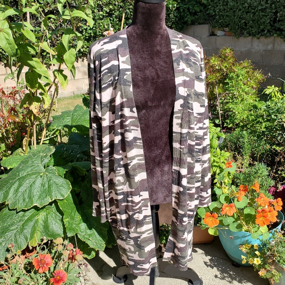 Sanctuary camo duster sweater, M - Picture 3 of 7